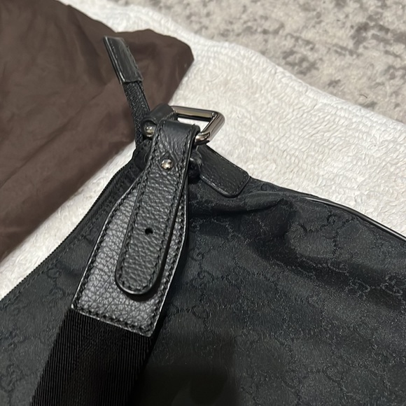 Gucci Messenger Bag - Picture 5 of 11